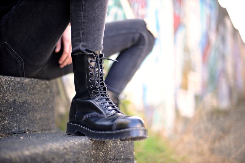 Frauen Solovair Englischer Schwarzer 11-loch-derby-stiefel Mit Stahlkappe 0284f281