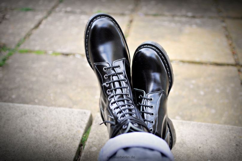 Männer Solovair Schwarzer Hochglänzender Astronautenstiefel Mit 11 ösen 0284f1