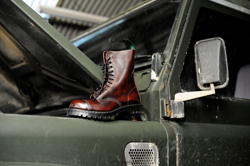 Männer Solovair Burgunderroter Rub-off-11-loch-derby-stiefel Mit Stahlkappe 0284f80